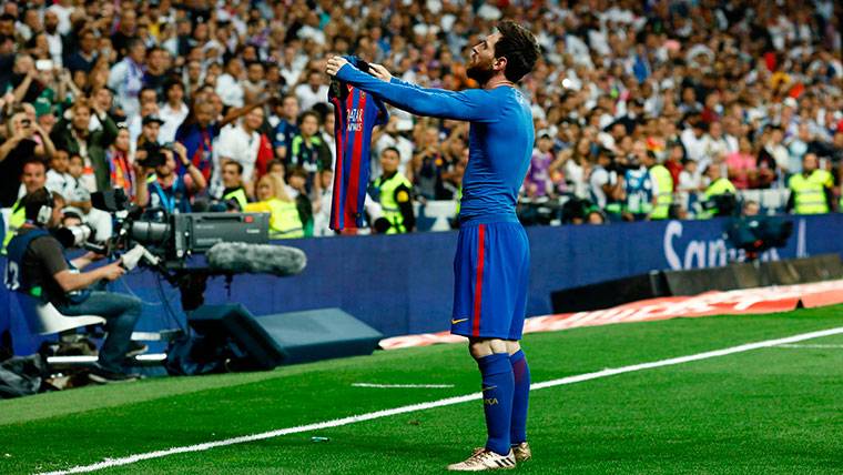Leo Messi, after marking a goal in Santiago Bernabéu