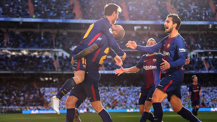 Aleix Vidal, celebrando el gol del FC Barcelona en el Clásico