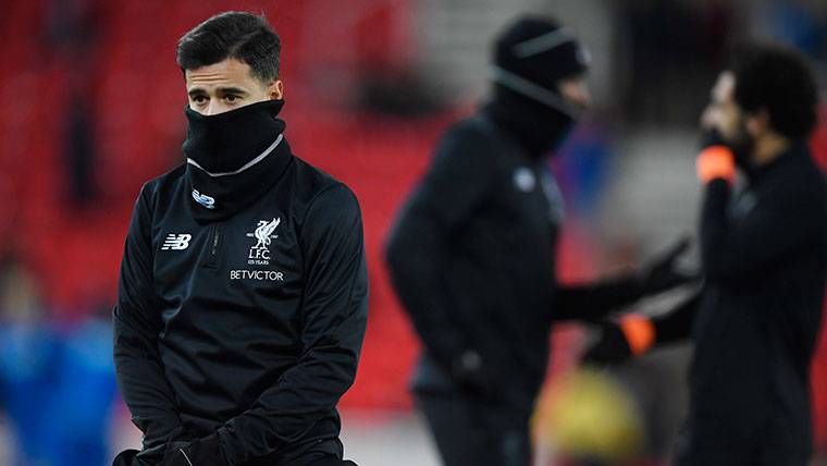 Philippe Coutinho, durante un calentamiento con el Liverpool