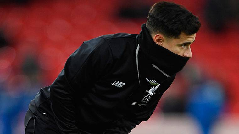 Philippe Coutinho, durante un calentamiento antes de un partido