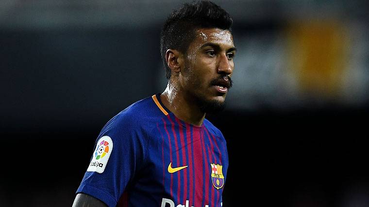 Paulinho, during a party with the FC Barcelona this season
