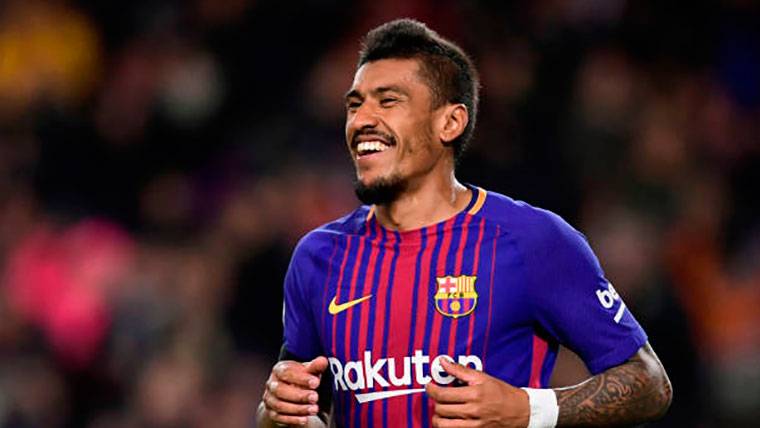 Paulinho, durante un partido con el FC Barcelona