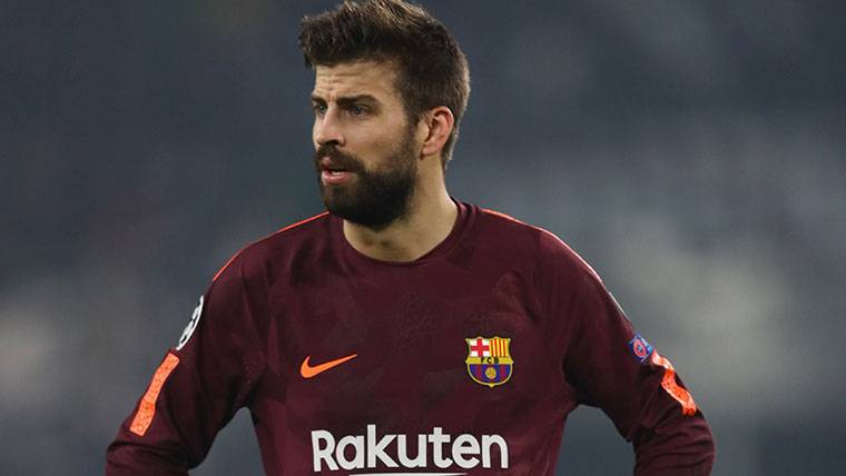 Gerard Piqué, durante el partido contra el Espanyol en Cornellá