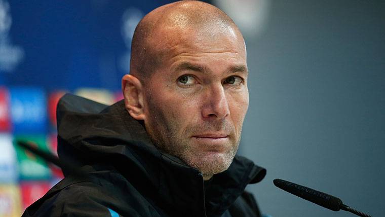 Zinedine Zidane, in press conference with the Real Madrid