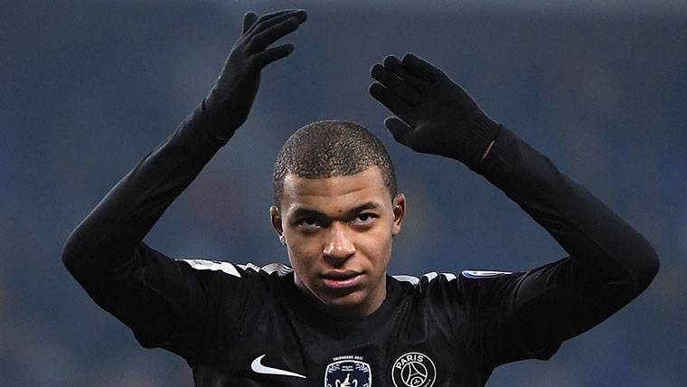 Kylian Mbappé, during a commitment contested with the PSG