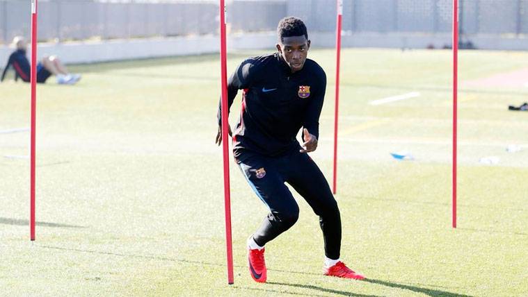 Ousmane Dembélé en un entrenamiento con el FC Barcelona