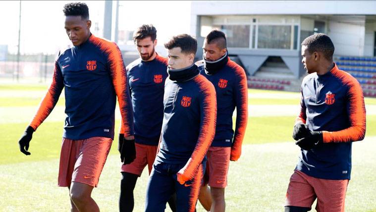 Los jugadores del Barça en una sesión de entrenamiento