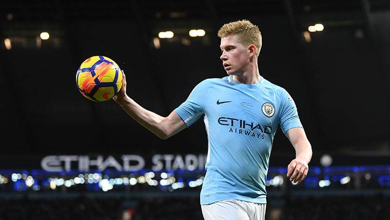 Kevin Of Bruyne, during a party with the Manchester City