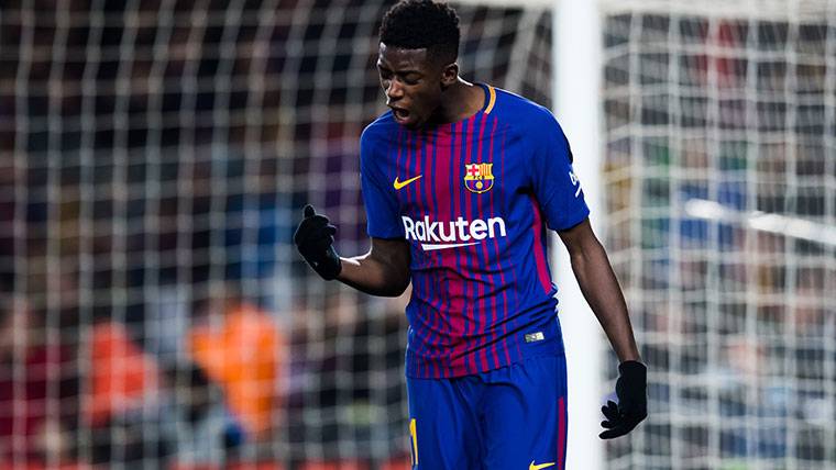 Ousmane Dembélé, lamentando una ocasión desperdiciada con el FC Barcelona
