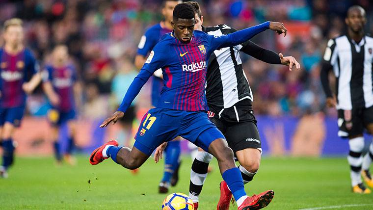 Ousmane Dembélé, durante un partido contra el Levante en Liga