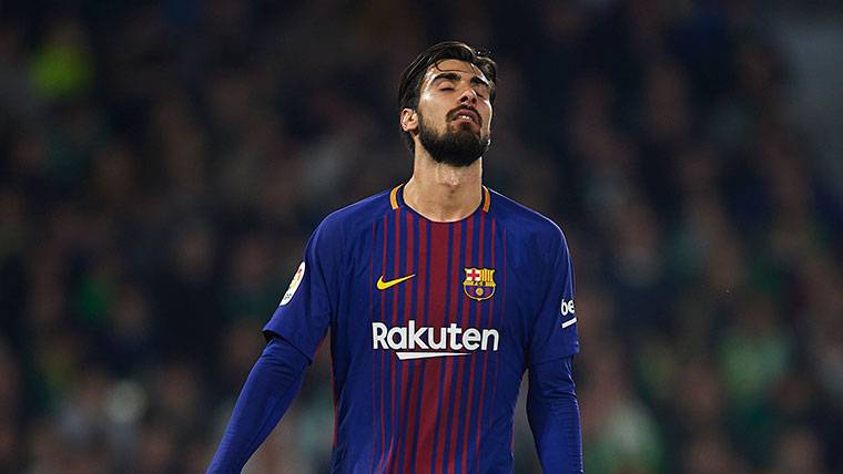 André Gomes is not going through his best moment