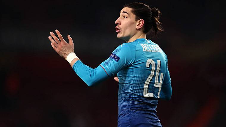 Héctor Bellerín, durante un partido con el Arsenal esta temporada
