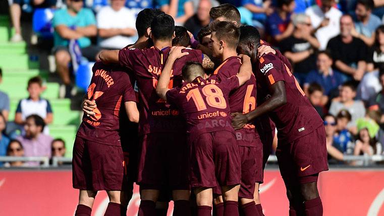 Los jugadores del Barça celebran uno de los goles contra el Getafe