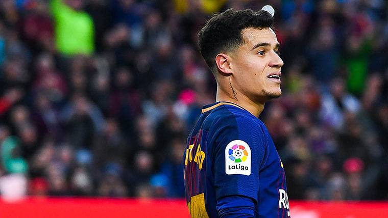 Philippe Coutinho, protesting to the referee in a party of the Barça