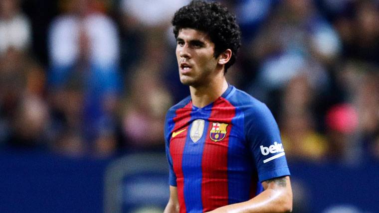 Carles Aleñá, durante un partido con el Barça en pretemporada