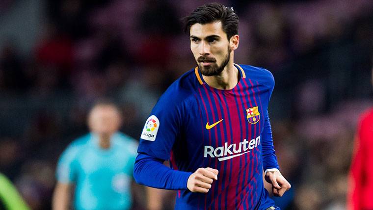 André Gomes, during a party with the Barcelona this season