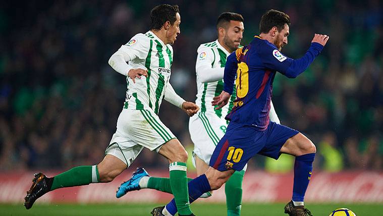 Leo Messi in a party of the FC Barcelona