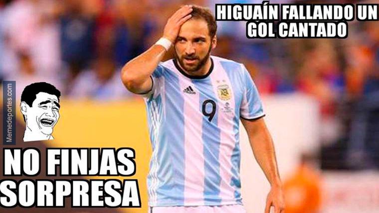 Gonzalo Higuaín falló un gol cantado contra España en el Wanda