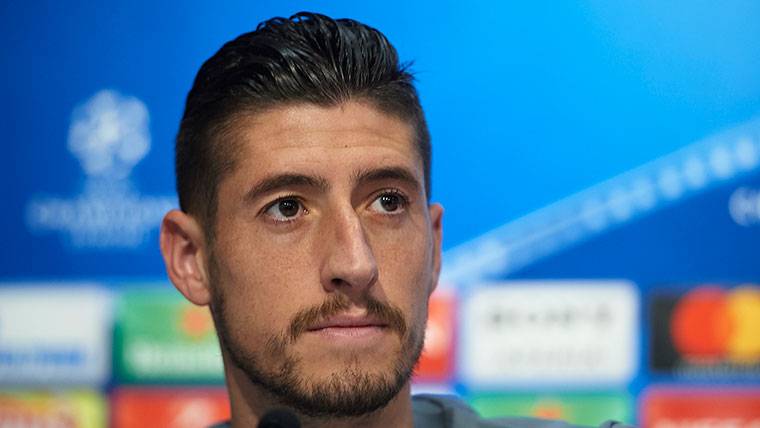 Sergio Escudero, captain of the Seville, warns