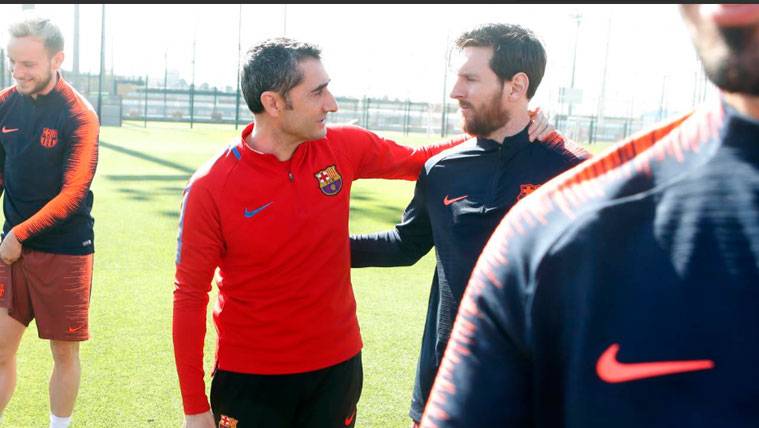 Ernesto Valverde and Leo Messi in a training of the FC Barcelona | FCB