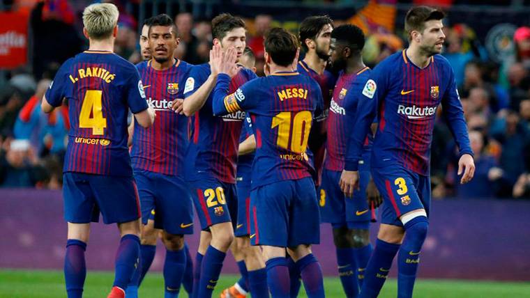 El FC Barcelona, celebrando uno de los goles marcados al Sevilla