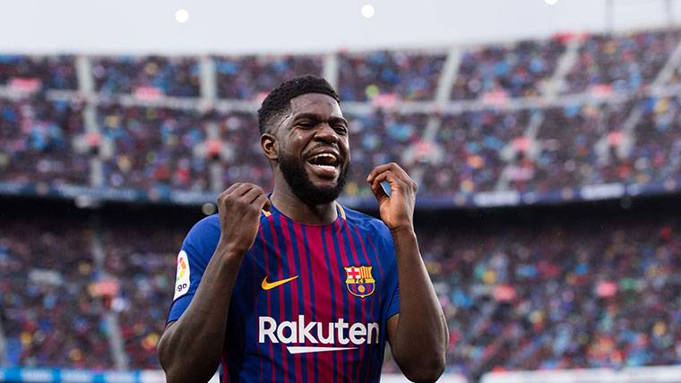 Samuel Umtiti, celebrating a goal of the FC Barcelona this season