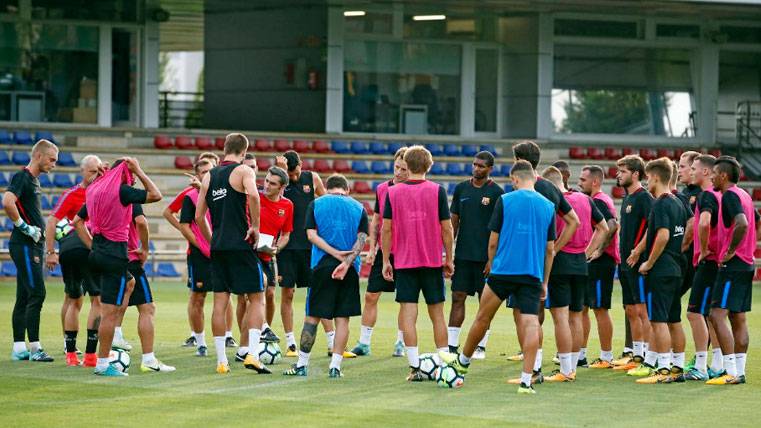 Los jugadores del Barça en una sesión de entrenamiento