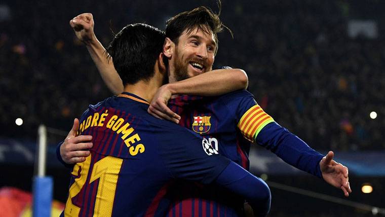 André Gomes, celebrating a goal with Leo Messi in an image of archive
