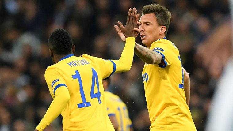 Mandzukic, celebrating the second goal against the Real Madrid