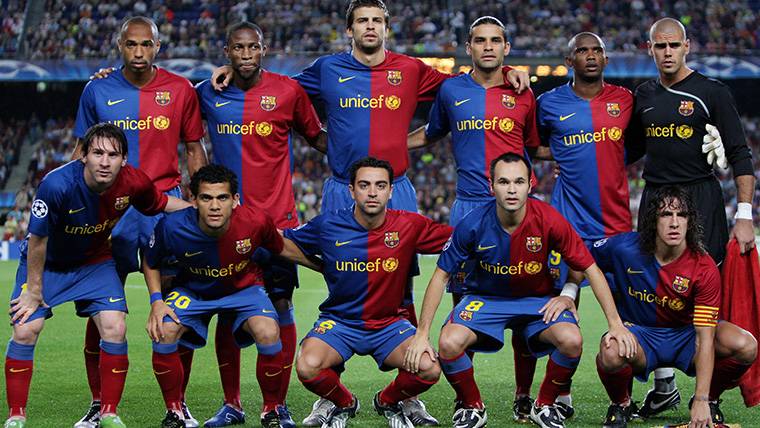 Alignment of the FC Barcelona when it won the first triplete of his history