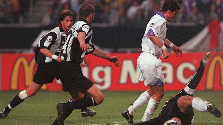 Mijatovic, marking a controversial goal in the final in front of the Juventus