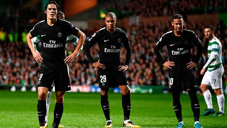 Edinson Cavani, Kylian Mbappé and Neymar, in a party of the PSG