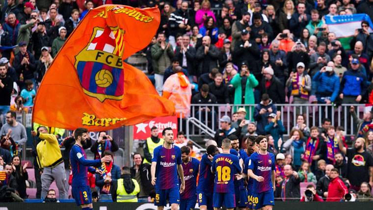 El FC Barcelona, celebrando un gol marcado en el Camp Nou