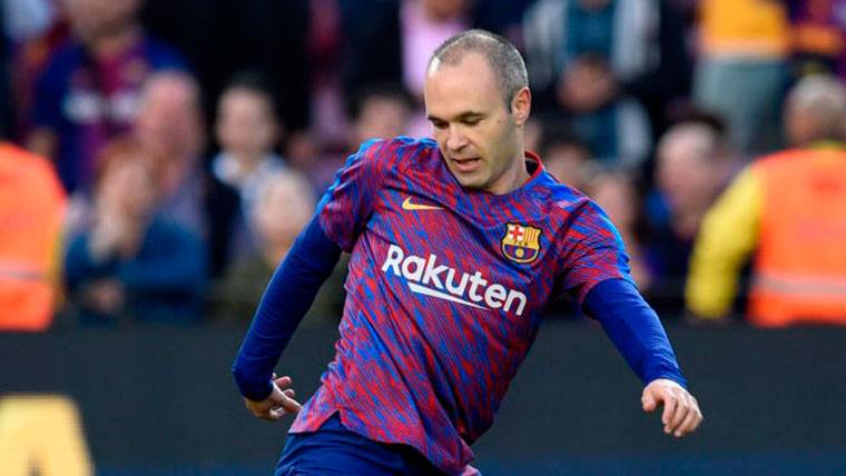 Andrés Iniesta will not play in the Chongqing Dangdai Lifan