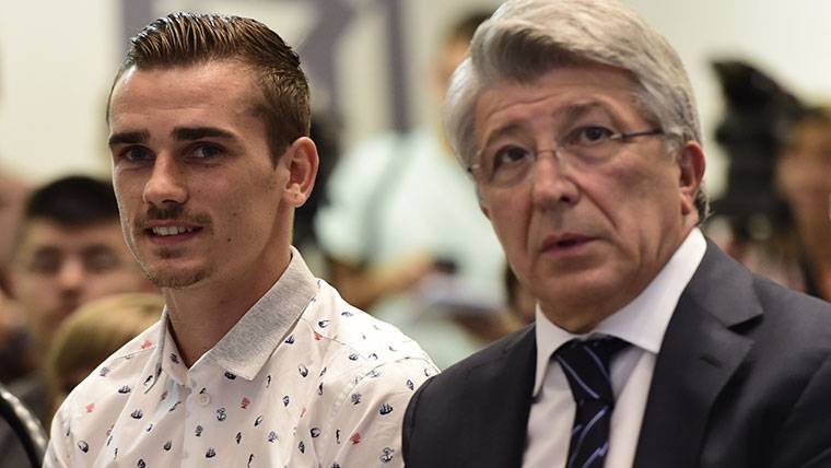 Antoine Griezmann and Enrique Cerezo, in an image of archive
