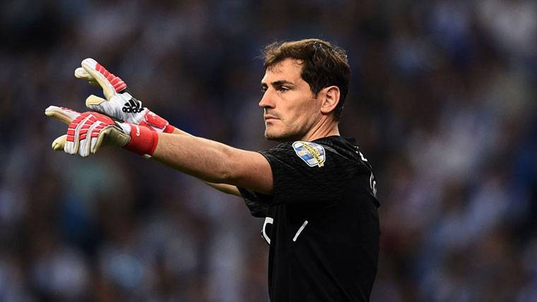 Iker Casillas, durante un partido con el Oporto esta temporada