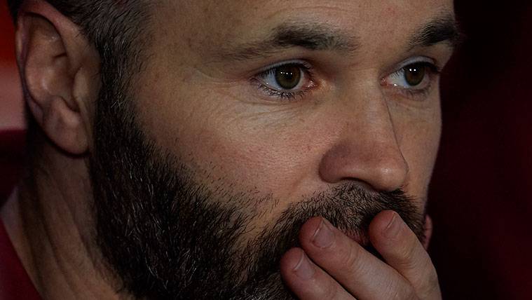 Andrés Iniesta en un partido con el FC Barcelona