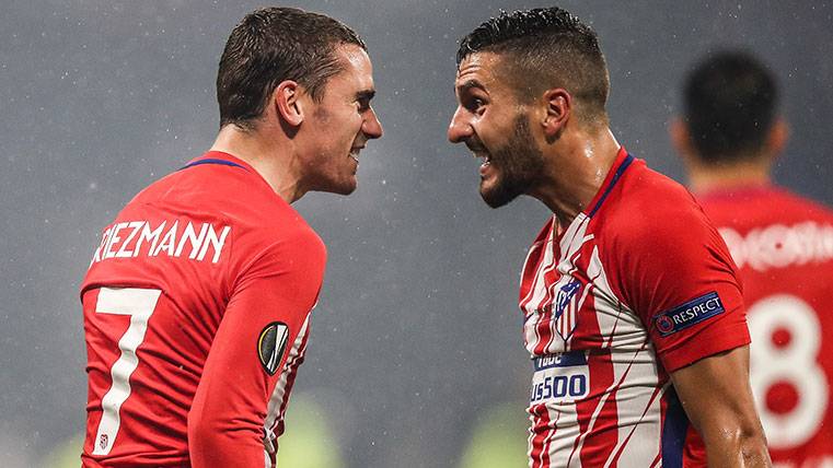 Antoine Griezmann y Koke celebran un gol del Atlético de Madrid