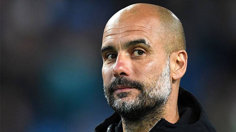 Pep Guardiola en un partido con el Manchester City
