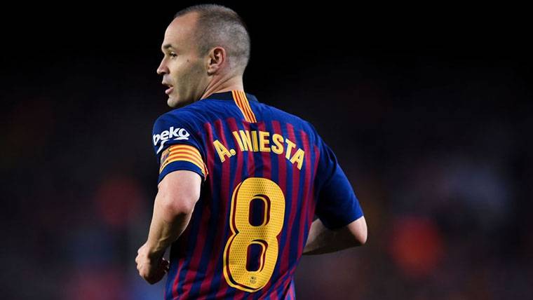 Andrés Iniesta, durante uno de sus últimos partidos con el Barça