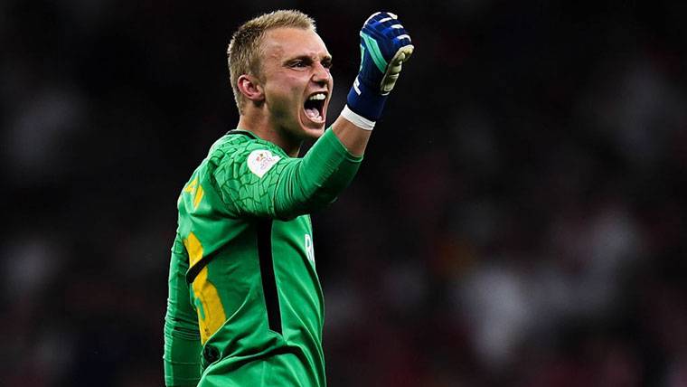 Jasper Cillessen, celebrating a stop made with the FC Barcelona