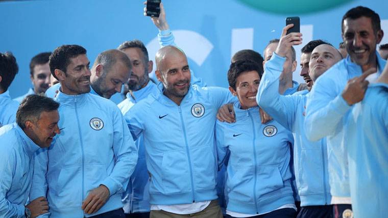 Pep Guardiola, celebrando el título de Premier League