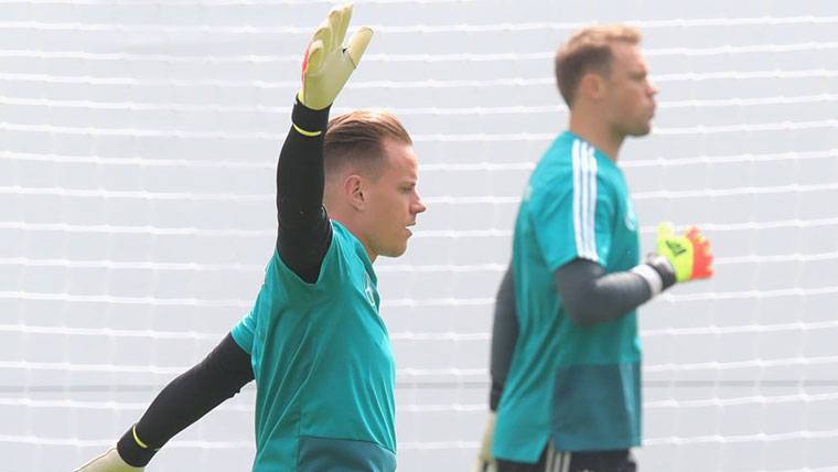 Ter Stegen y Neuer, entrenando con la selección de Alemania