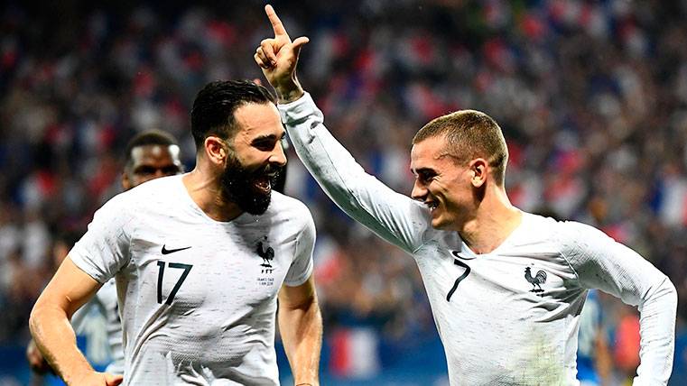 Antoine Griezmann celebra un gol con la selección francesa