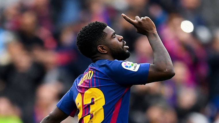 Samuel Umtiti, celebrating a marked goal with the Barcelona