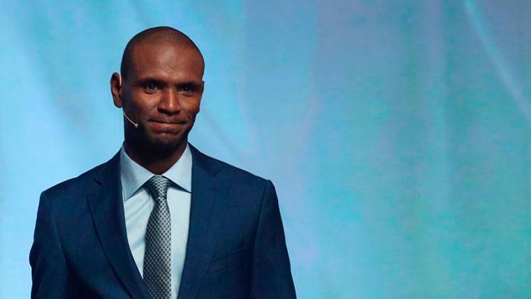 Eric Abidal has it clear with the signings