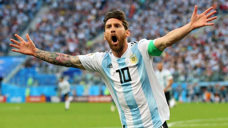 Leo Messi, celebrating the marked goal against Nigeria