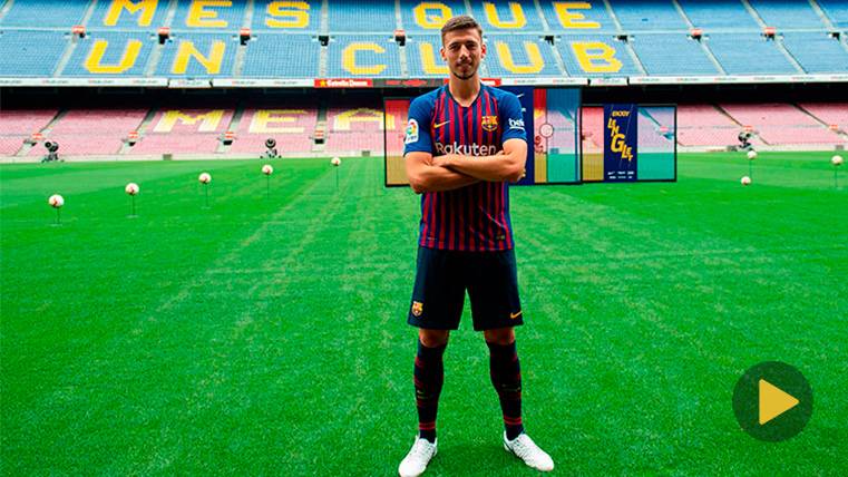 Clément Lenglet in his presentation with the FC Barcelona