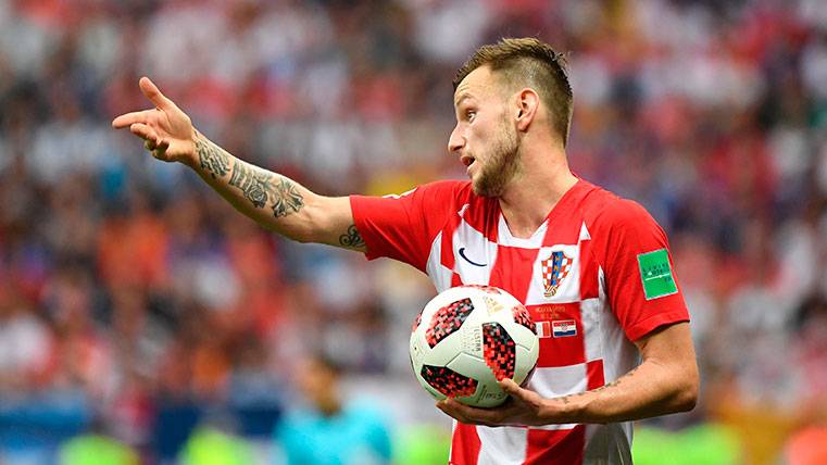 Ivan Rakitic protests an action during a party with Croatia