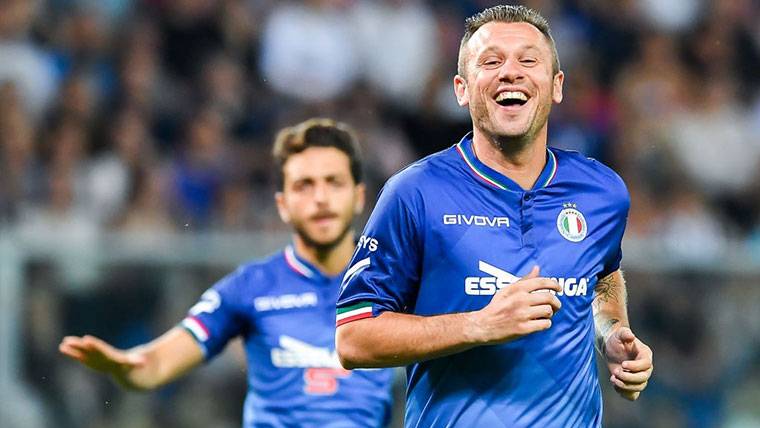 Antonio Cassano, celebrating a goal in an image of archive